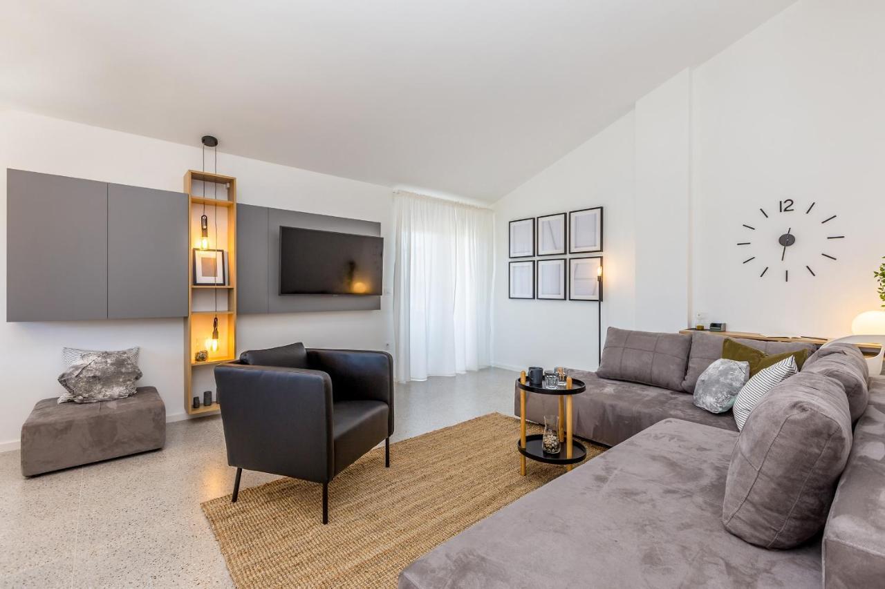 Apartment Laurus Salatić Zewnętrze zdjęcie